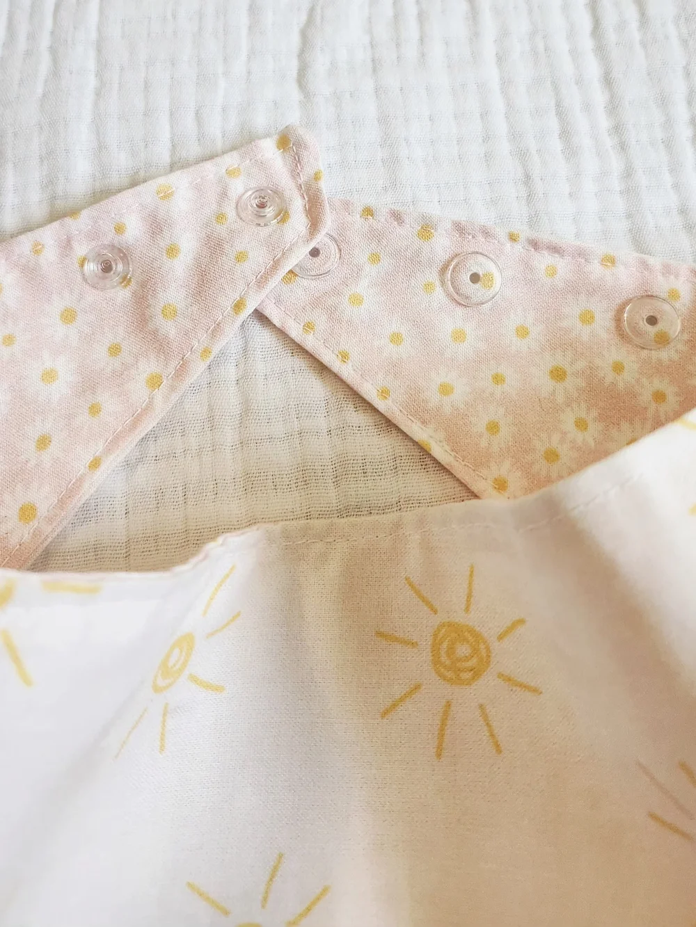 Naughty Paws XL Reversible Dog Bandana In Pink Daisy/Tiny Sun Print